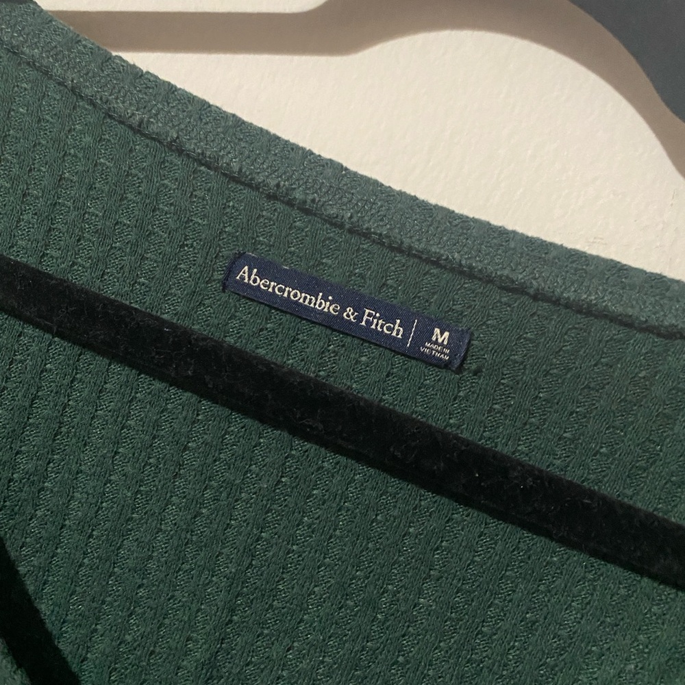 Forest Green Long-Sleeved Lightweight Sweater - Abercrombie - Medium